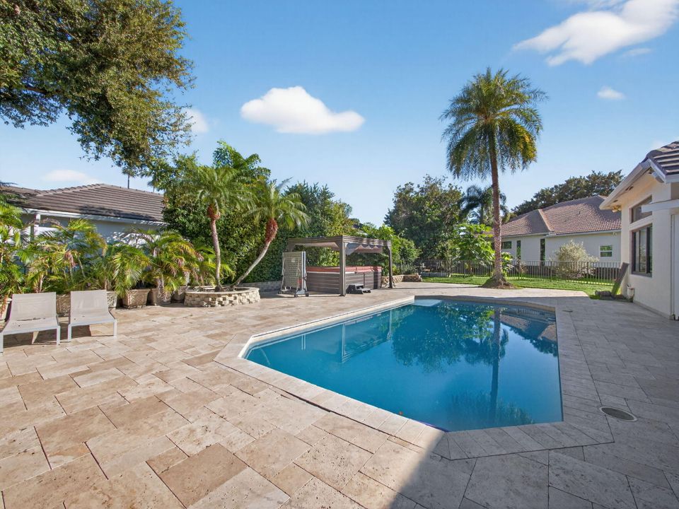 For Sale: $2,500,000 (5 beds, 4 baths, 3266 Square Feet)