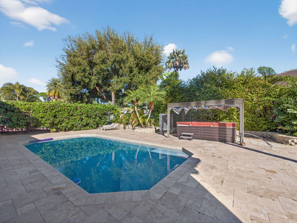 For Sale: $2,500,000 (5 beds, 4 baths, 3266 Square Feet)