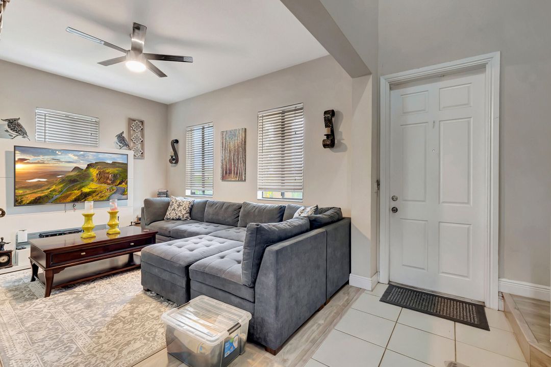 Active With Contract: $2,750 (3 beds, 2 baths, 1624 Square Feet)