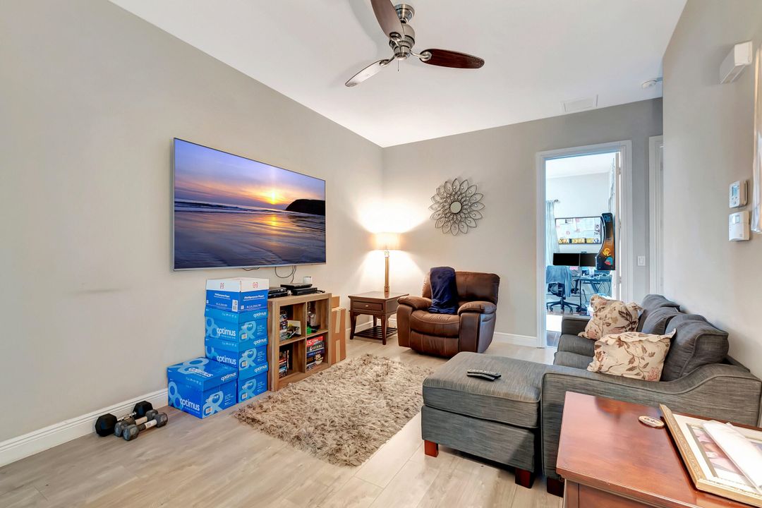 Active With Contract: $2,750 (3 beds, 2 baths, 1624 Square Feet)