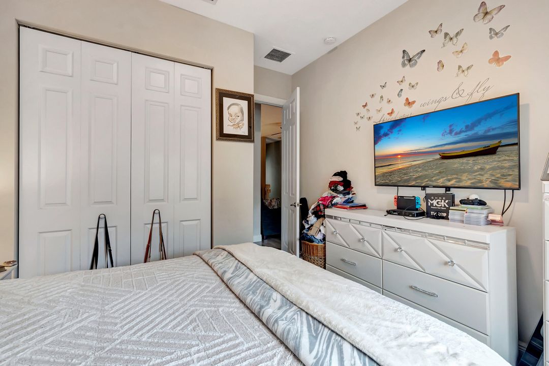 Active With Contract: $2,750 (3 beds, 2 baths, 1624 Square Feet)