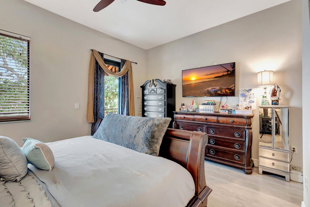 Active With Contract: $2,750 (3 beds, 2 baths, 1624 Square Feet)