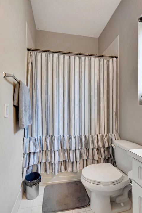 Active With Contract: $2,750 (3 beds, 2 baths, 1624 Square Feet)