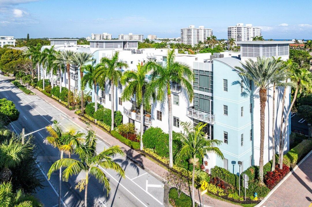 待售: $639,900 (1 贝兹, 1 浴室, 953 平方英尺)