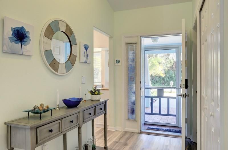 Active With Contract: $425,000 (3 beds, 2 baths, 1837 Square Feet)