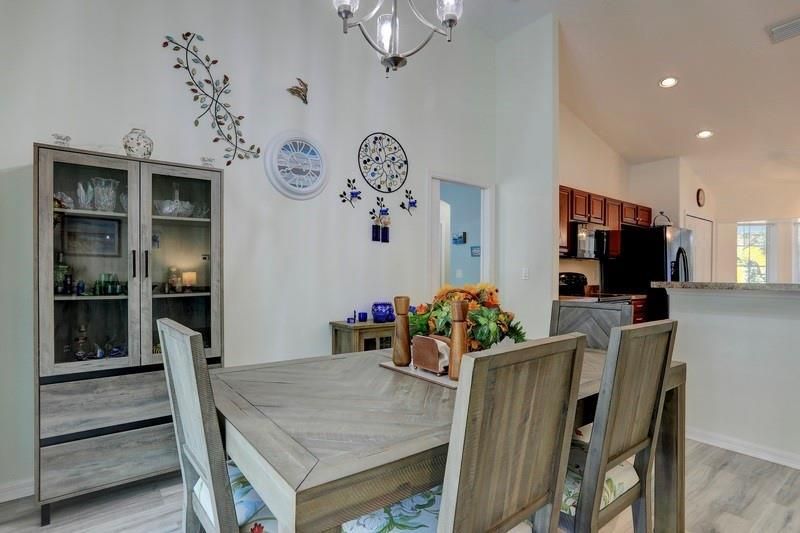 Active With Contract: $425,000 (3 beds, 2 baths, 1837 Square Feet)