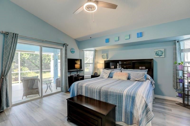 Active With Contract: $425,000 (3 beds, 2 baths, 1837 Square Feet)