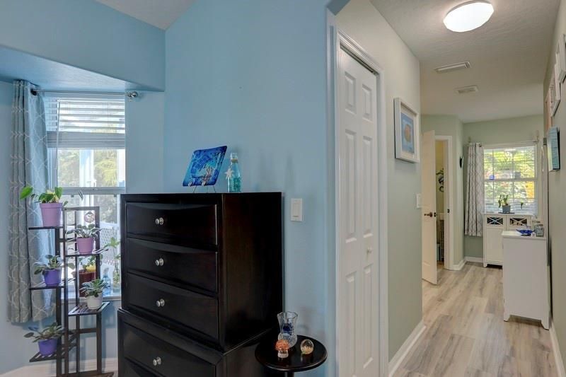 Active With Contract: $425,000 (3 beds, 2 baths, 1837 Square Feet)