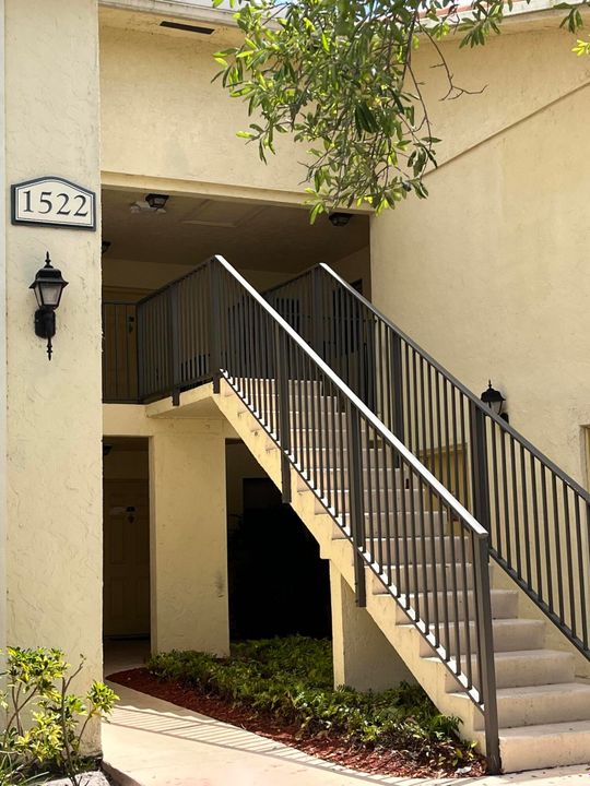 В аренду: $1,920 (2 спален, 2 ванн, 900 Квадратных фут)