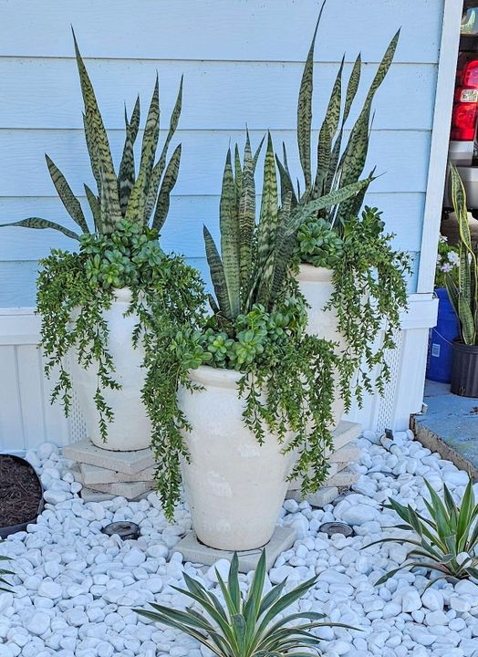 For Sale: $159,000 (2 beds, 2 baths, 1400 Square Feet)