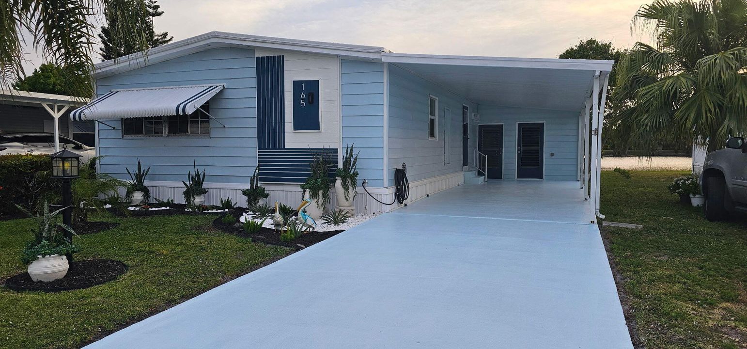 For Sale: $159,000 (2 beds, 2 baths, 1400 Square Feet)