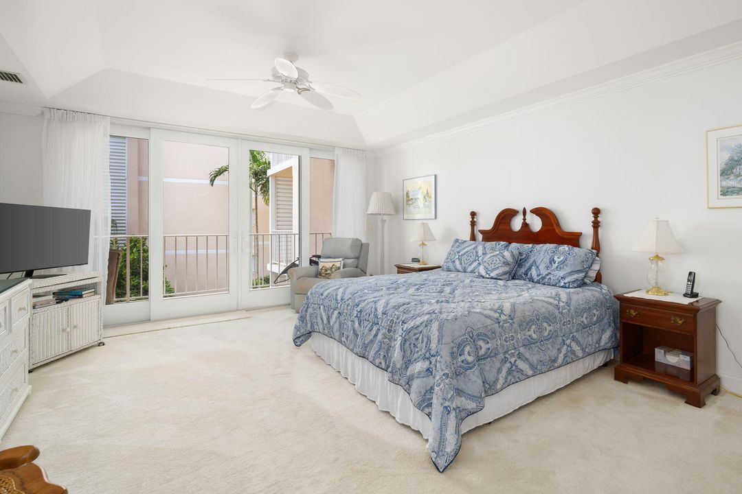 En Venta: $1,100,000 (3 camas, 2 baños, 2684 Pies cuadrados)