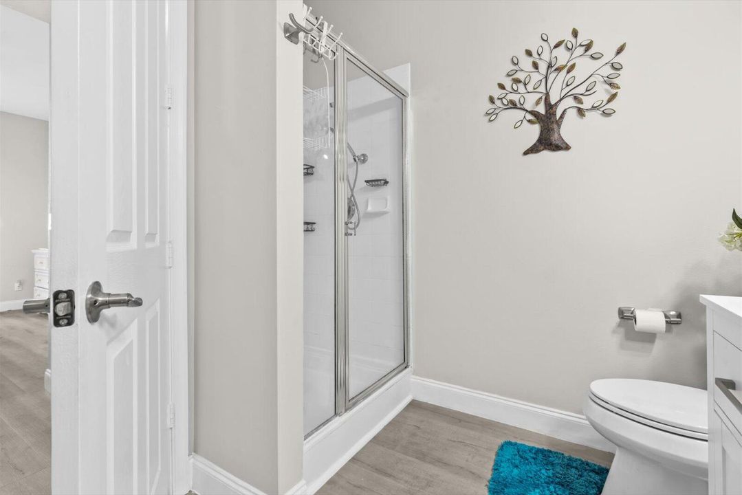 For Sale: $280,000 (2 beds, 2 baths, 1209 Square Feet)