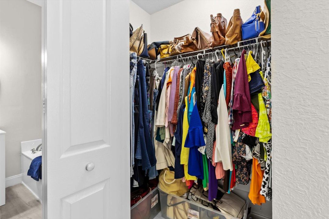 For Sale: $280,000 (2 beds, 2 baths, 1209 Square Feet)