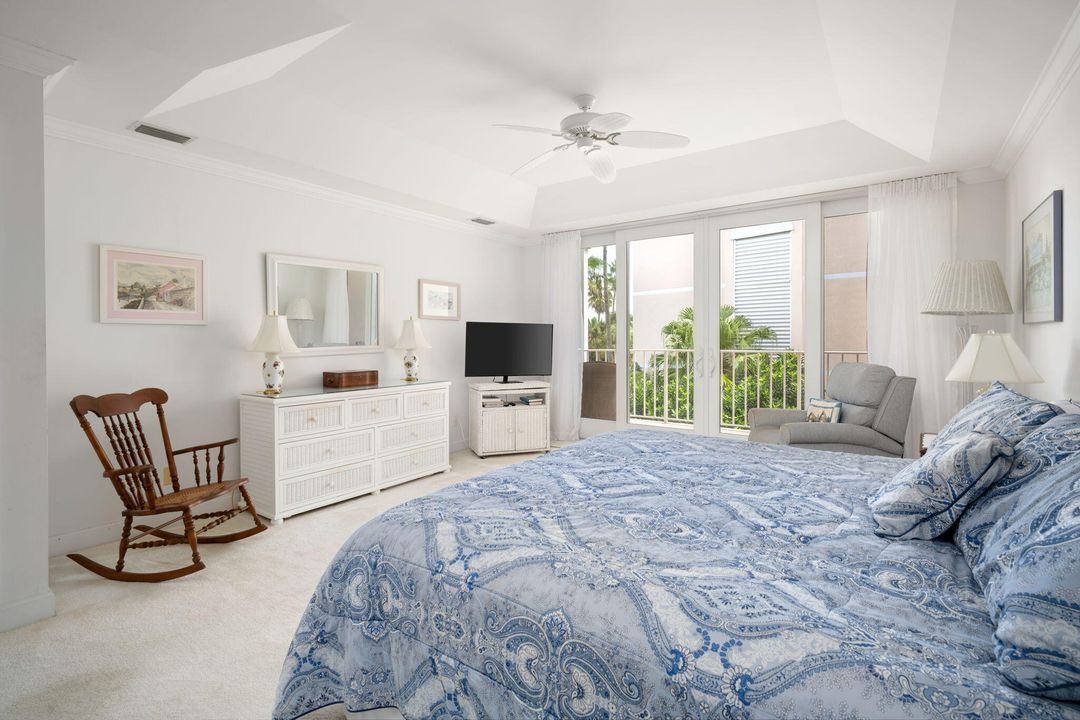 En Venta: $1,100,000 (3 camas, 2 baños, 2684 Pies cuadrados)