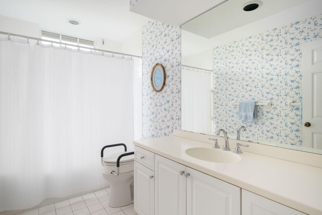 En Venta: $1,100,000 (3 camas, 2 baños, 2684 Pies cuadrados)