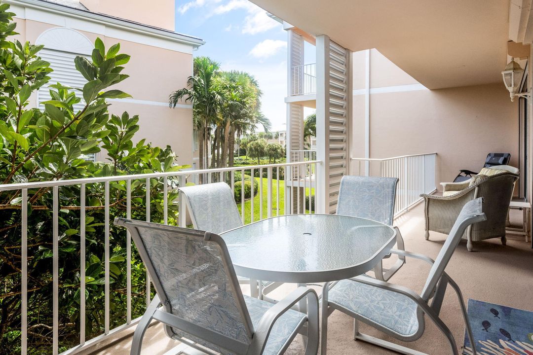 En Venta: $1,100,000 (3 camas, 2 baños, 2684 Pies cuadrados)