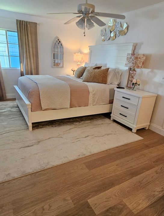 For Sale: $159,000 (2 beds, 2 baths, 1400 Square Feet)