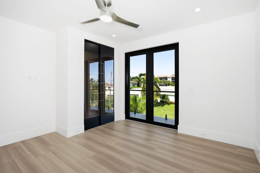 For Sale: $6,999,000 (5 beds, 6 baths, 5000 Square Feet)