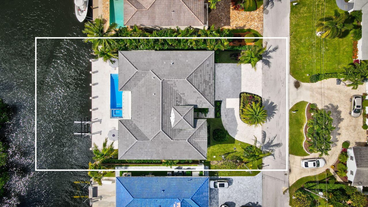 For Sale: $6,999,000 (5 beds, 6 baths, 5000 Square Feet)