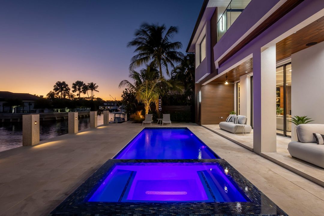 For Sale: $6,999,000 (5 beds, 6 baths, 5000 Square Feet)