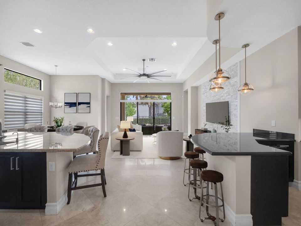 出租: $10,500 (4 贝兹, 3 浴室, 3057 平方英尺)