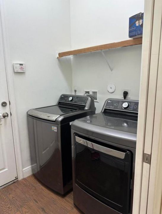 For Rent: $3,350 (3 beds, 3 baths, 2046 Square Feet)