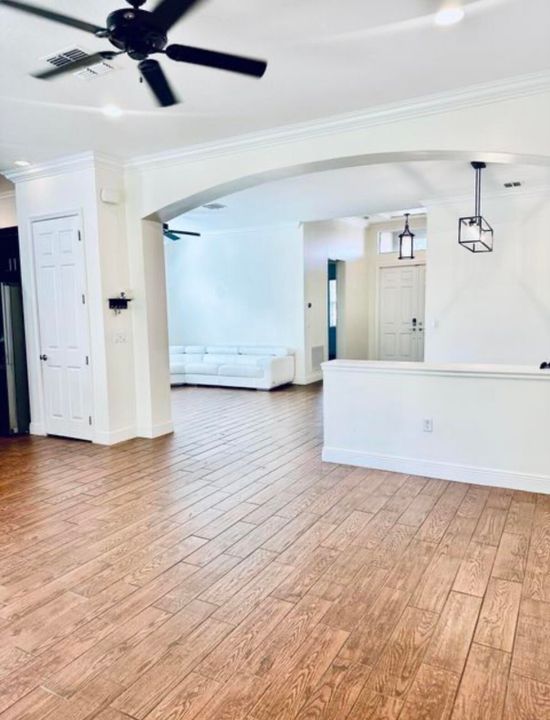 For Rent: $3,350 (3 beds, 3 baths, 2046 Square Feet)