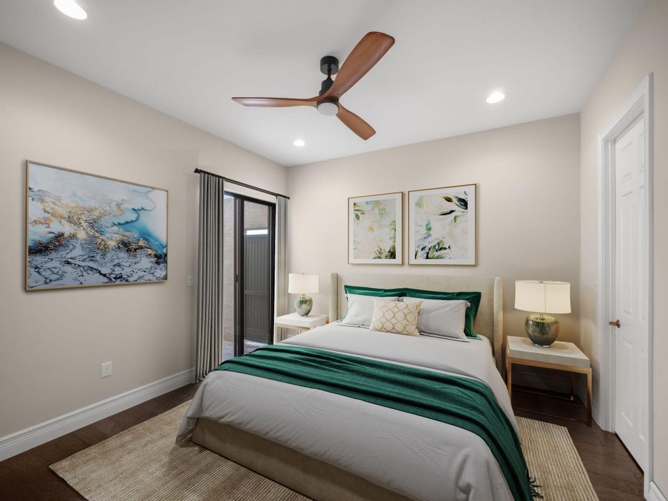 出租: $10,500 (4 贝兹, 3 浴室, 3057 平方英尺)