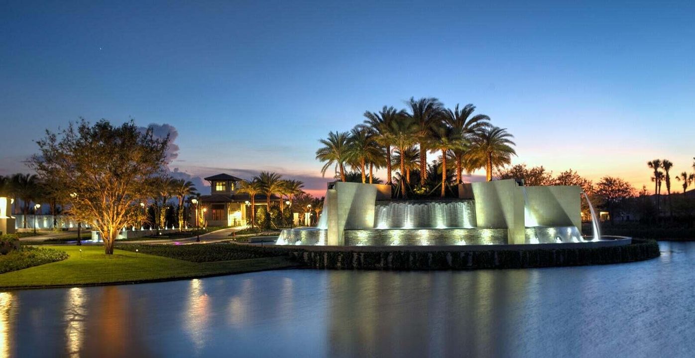 出租: $10,500 (4 贝兹, 3 浴室, 3057 平方英尺)