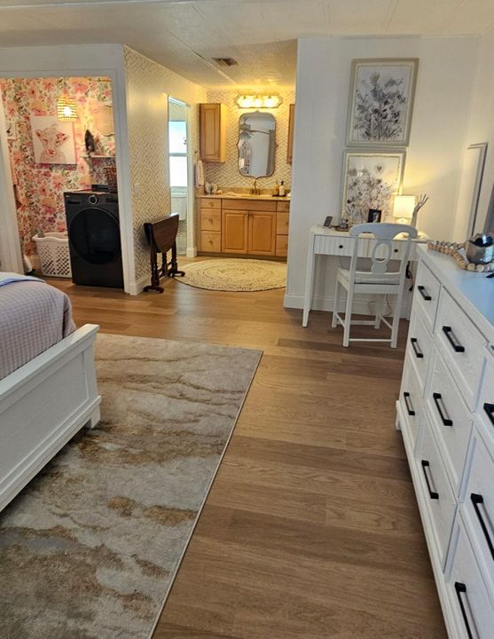 For Sale: $159,000 (2 beds, 2 baths, 1400 Square Feet)