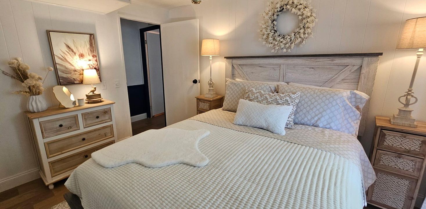 For Sale: $159,000 (2 beds, 2 baths, 1400 Square Feet)