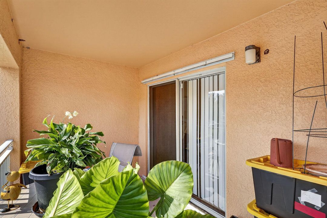 На продажу: $176,900 (1 спален, 1 ванн, 868 Квадратных фут)