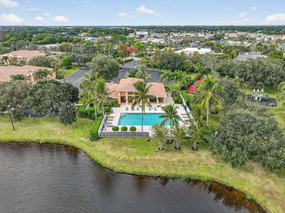 На продажу: $176,900 (1 спален, 1 ванн, 868 Квадратных фут)