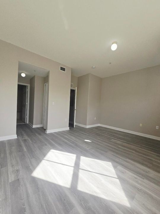 En Renta: $2,300 (3 camas, 3 baños, 1815 Pies cuadrados)