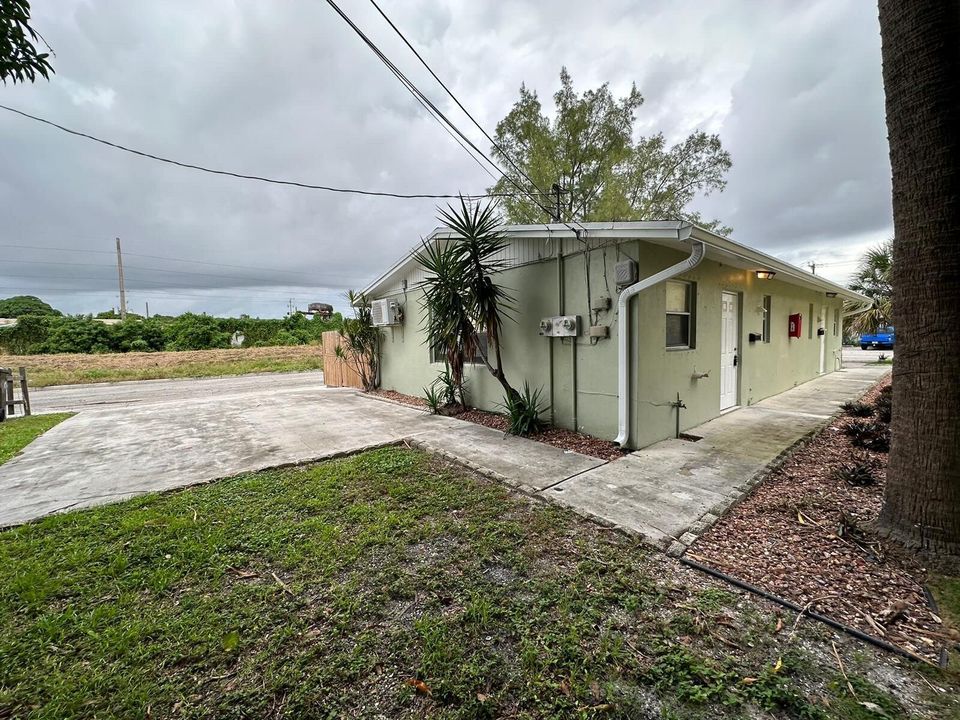 待售: $485,000 (0 贝兹, 0 浴室, 1152 平方英尺)