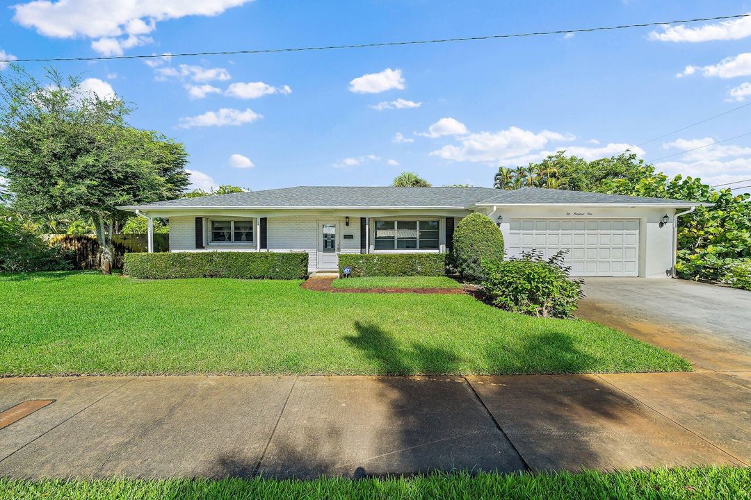 For Rent: $6,000 (3 beds, 2 baths, 1632 Square Feet)