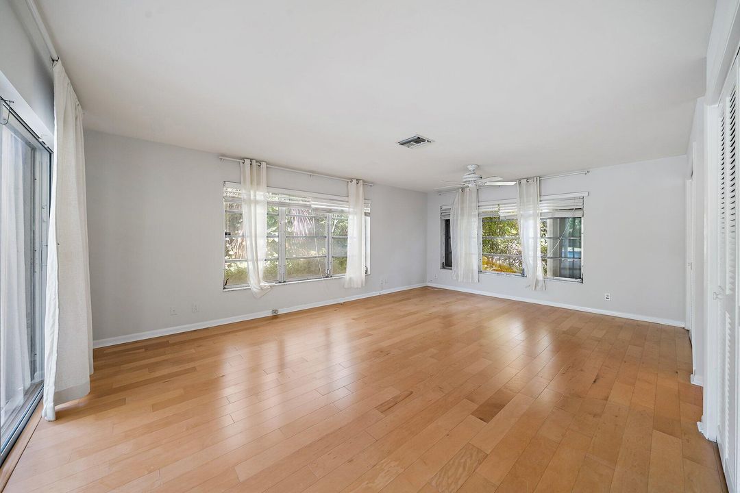 For Rent: $6,000 (3 beds, 2 baths, 1632 Square Feet)