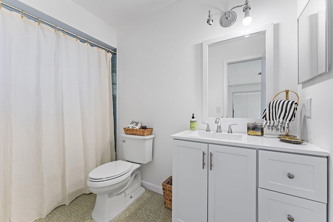 For Rent: $6,000 (3 beds, 2 baths, 1632 Square Feet)