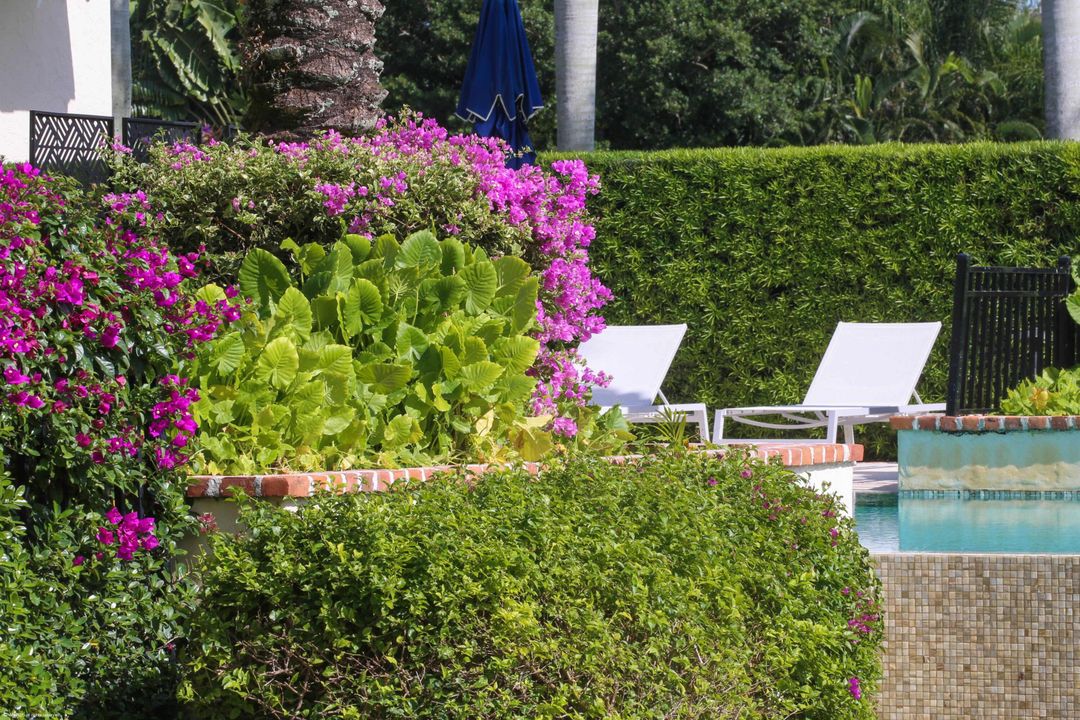 For Sale: $13,995,000 (6 beds, 6 baths, 8084 Square Feet)