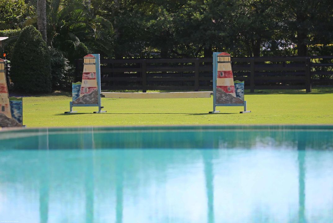 For Sale: $13,995,000 (6 beds, 6 baths, 8084 Square Feet)