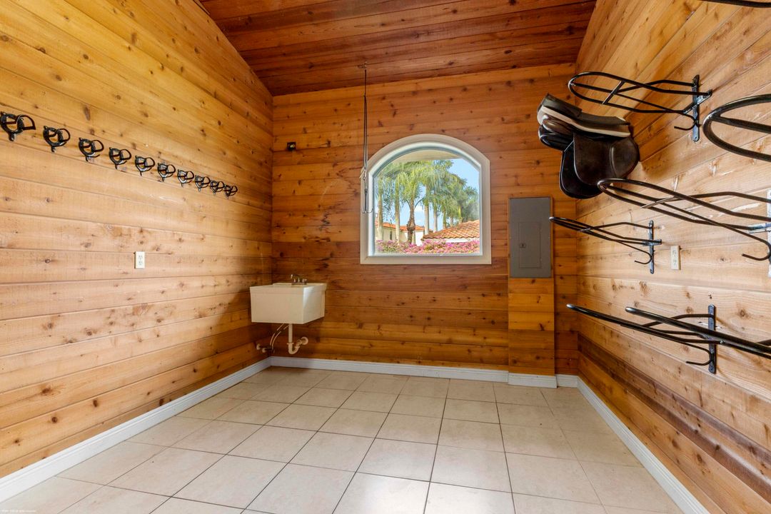 For Sale: $13,995,000 (6 beds, 6 baths, 8084 Square Feet)