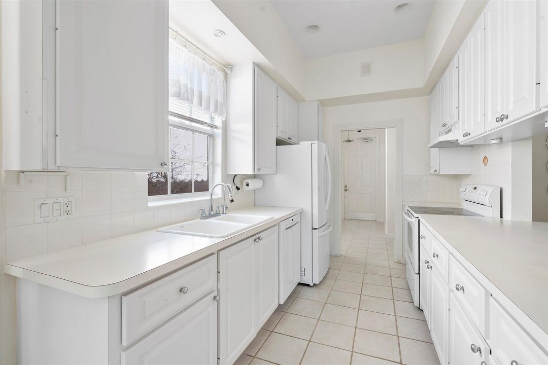 For Sale: $495,000 (3 beds, 2 baths, 1544 Square Feet)