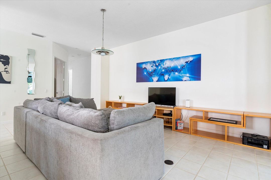 For Sale: $495,000 (3 beds, 2 baths, 1544 Square Feet)