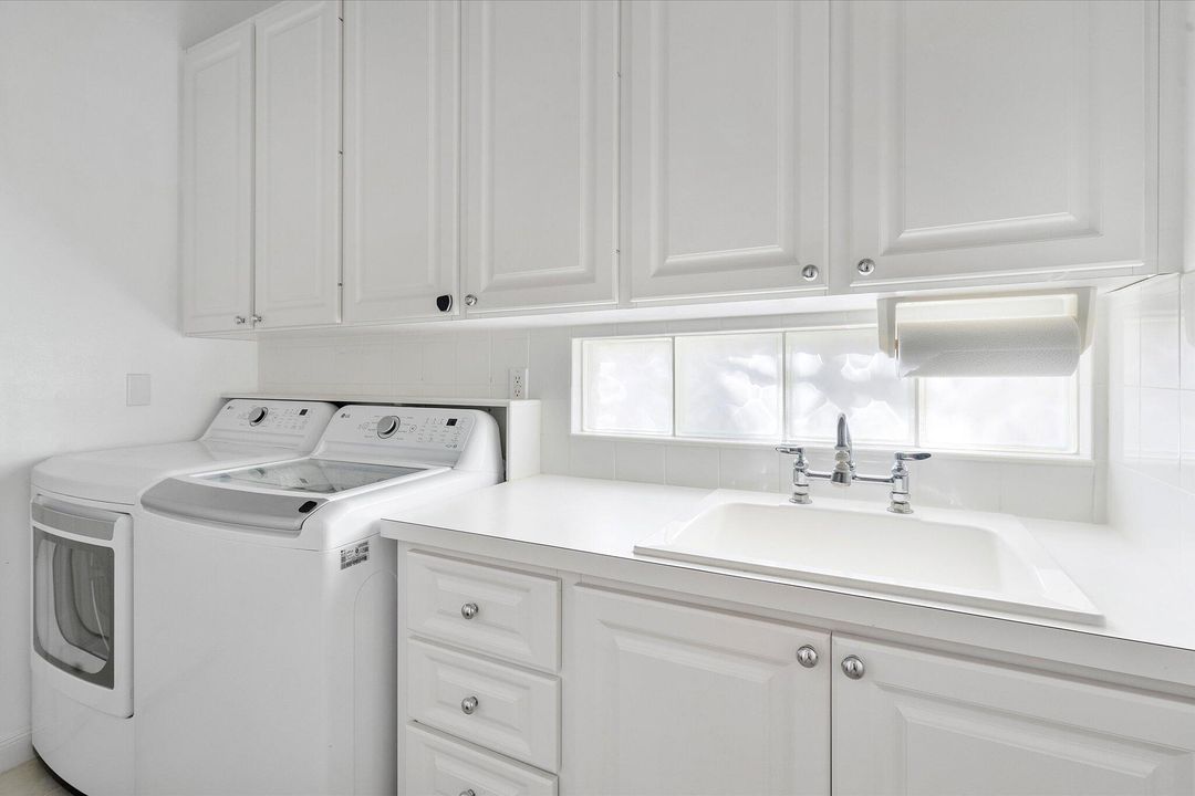 For Sale: $495,000 (3 beds, 2 baths, 1544 Square Feet)