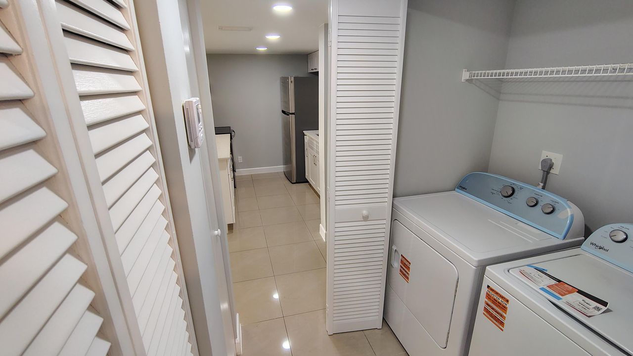 В аренду: $1,850 (1 спален, 1 ванн, 700 Квадратных фут)