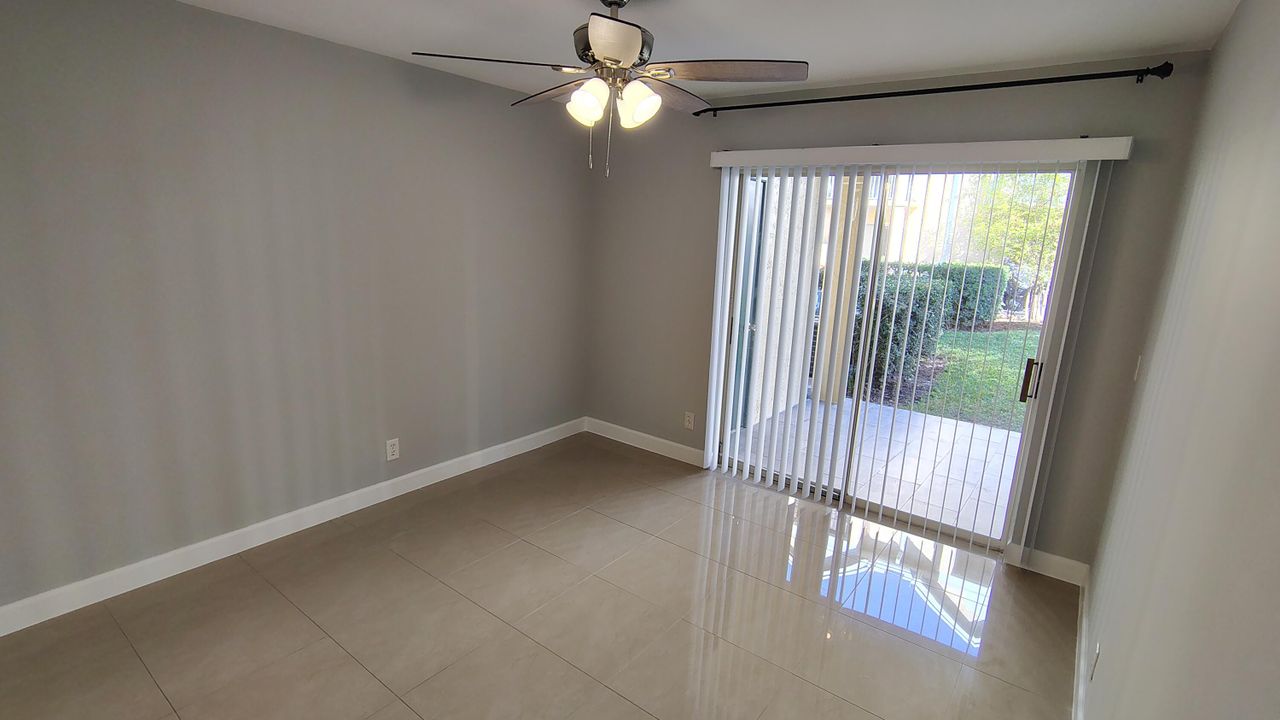 В аренду: $1,850 (1 спален, 1 ванн, 700 Квадратных фут)