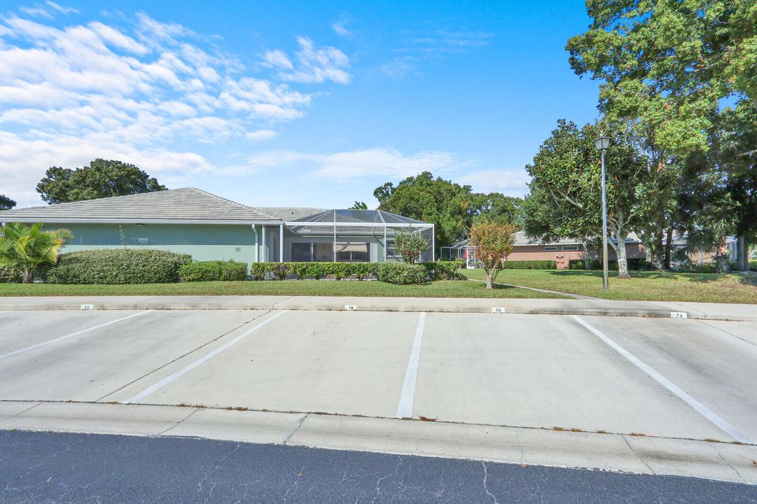 For Sale: $225,000 (2 beds, 2 baths, 1152 Square Feet)