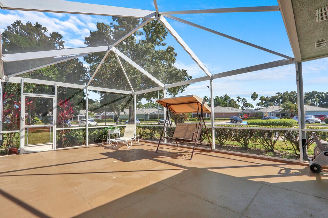 For Sale: $225,000 (2 beds, 2 baths, 1152 Square Feet)