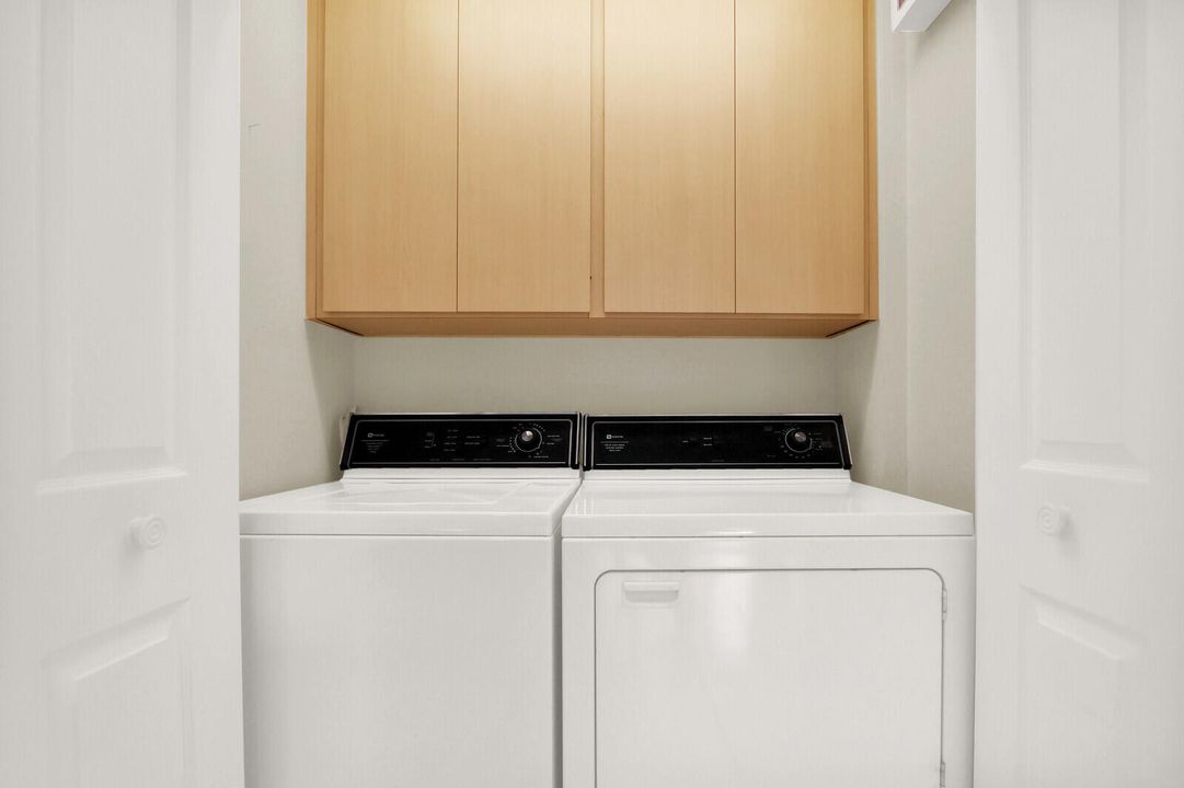 For Sale: $225,000 (2 beds, 2 baths, 1152 Square Feet)